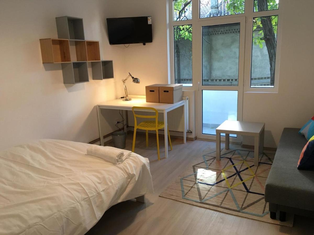 Relaxing Apartment And Great Location Букурещ Екстериор снимка